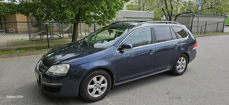 Blå Begagnad 2008 VW Golf VI Kombi | 25 000 kr (Marknadspris) - Bild 1/4