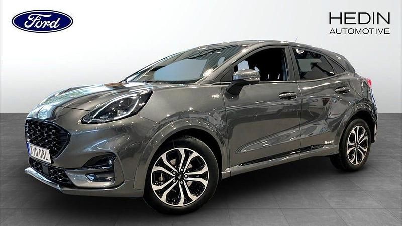 Grå Begagnad 2022 Ford Puma ST-Line Minibuss | 209 000 kr (Marknadspris) - Bild 1/4