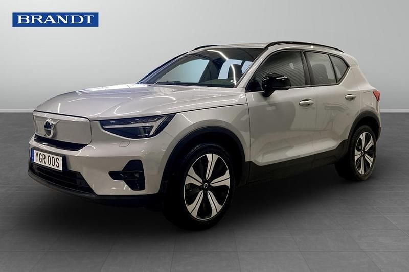 Begagnad Volvo XC40 Single Motor 175 kW (238 HK) 2023 Silver SUV