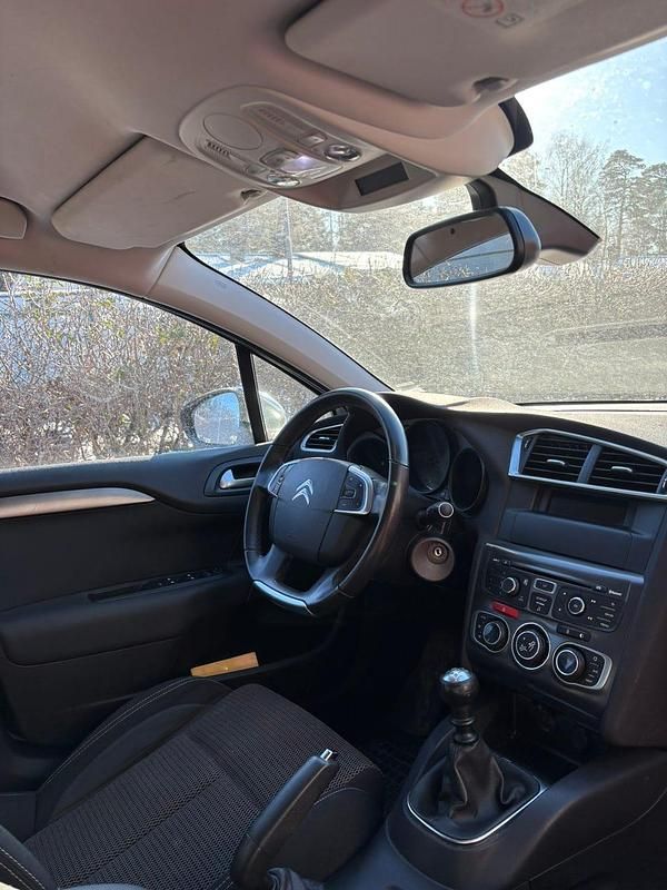 Begagnad Citroën C4 114 HK (83 kW) 2014