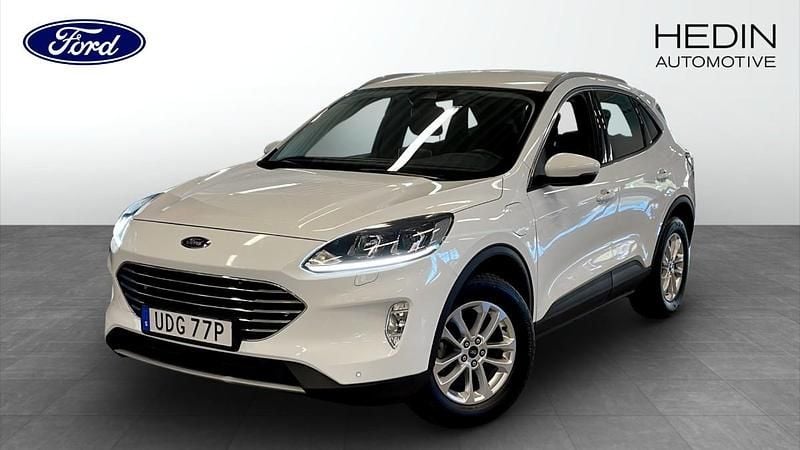 Silver Begagnad 2022 Ford Kuga Titanium SUV | 244 900 kr (Marknadspris) - Bild 1/4