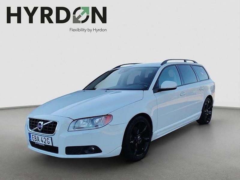 Vit Begagnad 2013 Volvo V70 Momentum Kombi | 109 000 kr (Marknadspris) - Bild 1/4