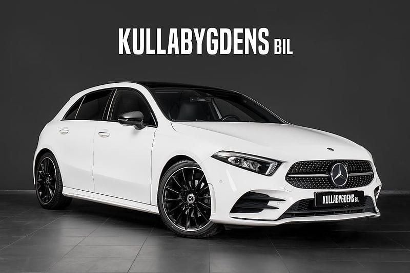 Vit Begagnad 2019 Mercedes A180 AMG Halvkombi | 229 000 kr (Lite dyr) - Bild 1/4