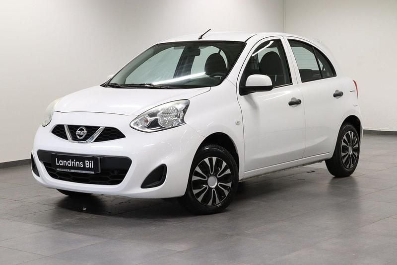 Vit Begagnad 2014 Nissan Micra Halvkombi | 79 000 kr (Lite dyr) - Bild 1/4
