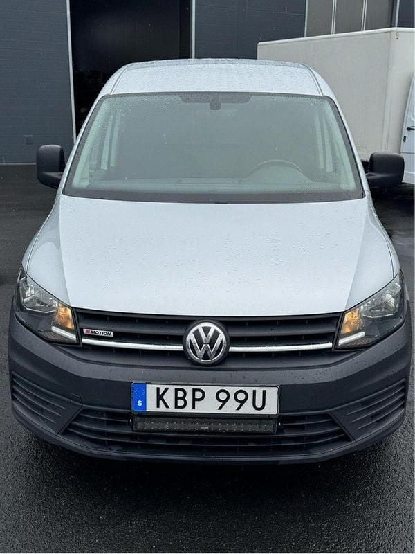 Silver Begagnad 2019 VW Caddy Maxi Minibuss | 175 000 kr (Superpris) - Bild 1/4