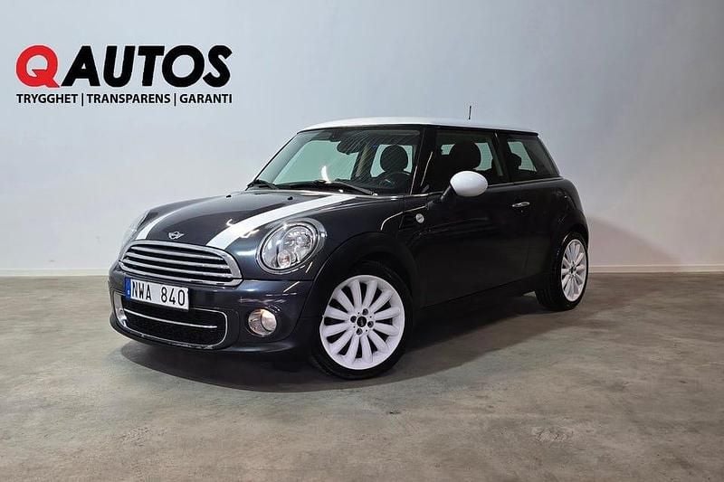 Grå Begagnad 2013 Mini Cooper D Chili Halvkombi | 99 600 kr (Marknadspris) - Bild 1/3