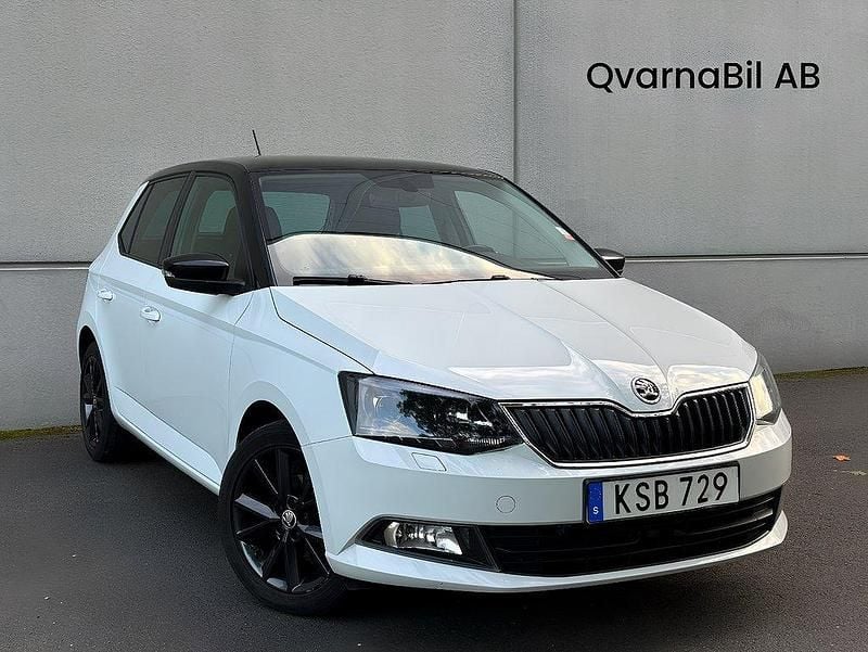 Vit Begagnad 2014 Skoda Fabia Halvkombi | 84 500 kr (Marknadspris) - Bild 1/4