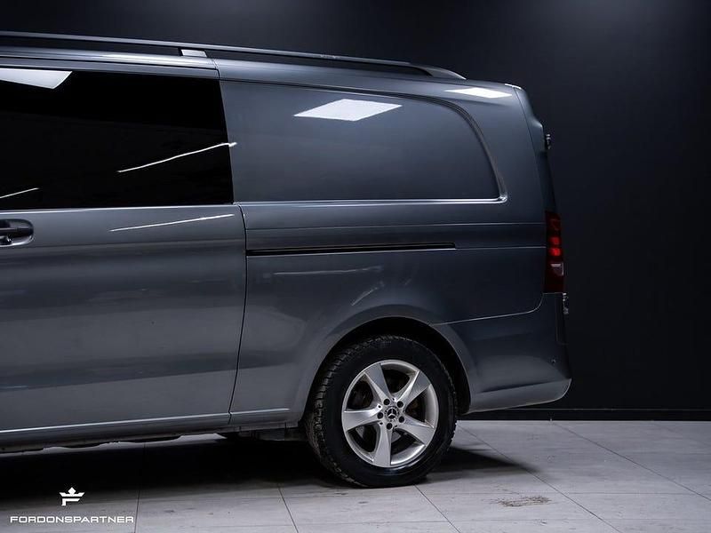 Begagnad Mercedes Vito 190 HK (139 kW) 2020 Grå metallic Van