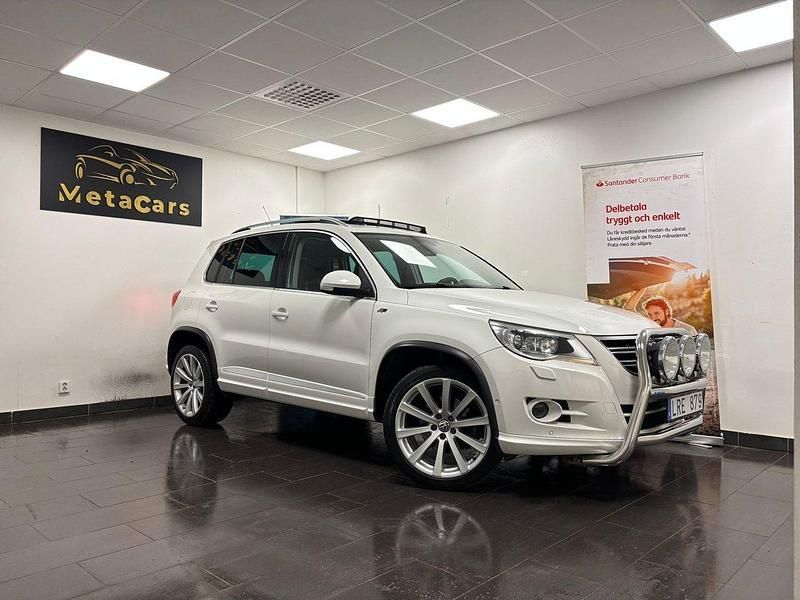Vit Begagnad 2011 VW Tiguan R-line SUV | 119 900 kr (Marknadspris) - Bild 1/4