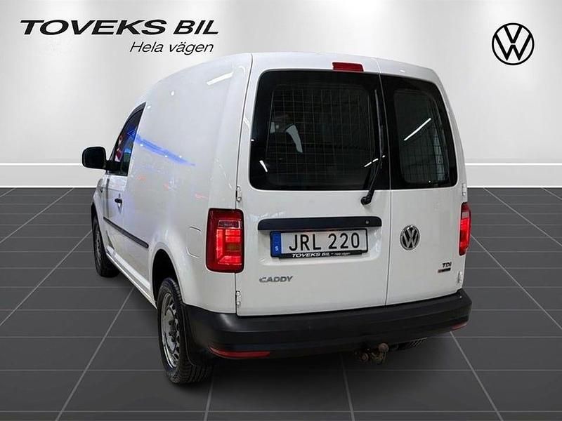 Begagnad VW Caddy 122 HK (89 kW) 2017 Vit (candyvit) Minibuss