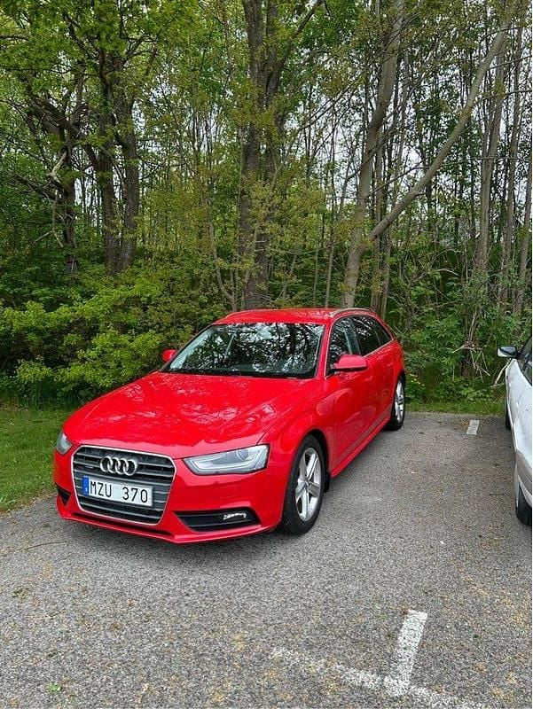 Röd Begagnad 2013 Audi A4 Kombi | 120 000 kr (Marknadspris) - Bild 1/4