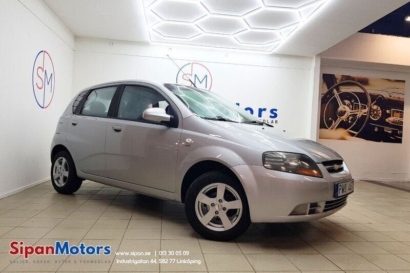 Begagnad Chevrolet Kalos 73 HK (53 kW) 2007 Grå Halvkombi