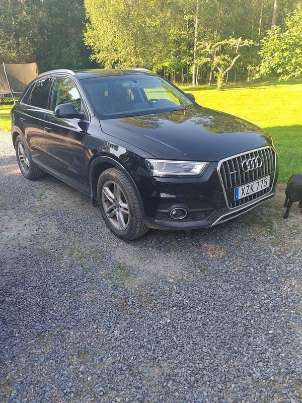 Svart Begagnad 2014 Audi Q3 Comfort SUV | 145 000 kr (Marknadspris) - Bild 1/4