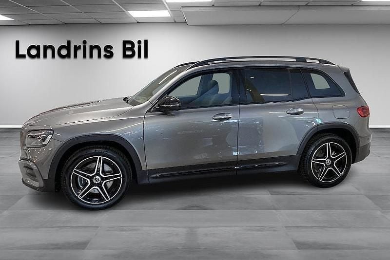 Ny Mercedes GLB220 AMG Line Premium 2025 SUV