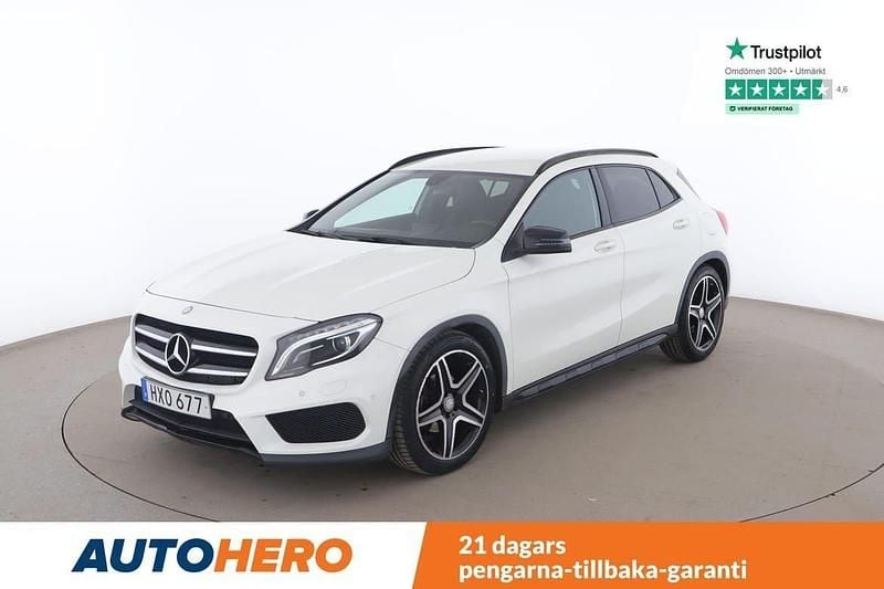 Vit Begagnad 2015 Mercedes GLA200 AMG line SUV | 176 000 kr (Bra pris) - Bild 1/4