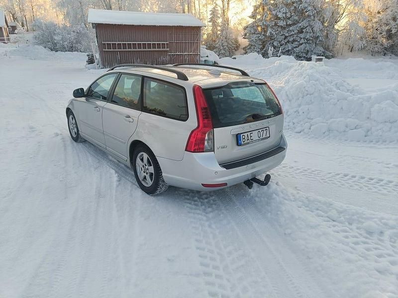 Begagnad Volvo V50 2011 Kombi
