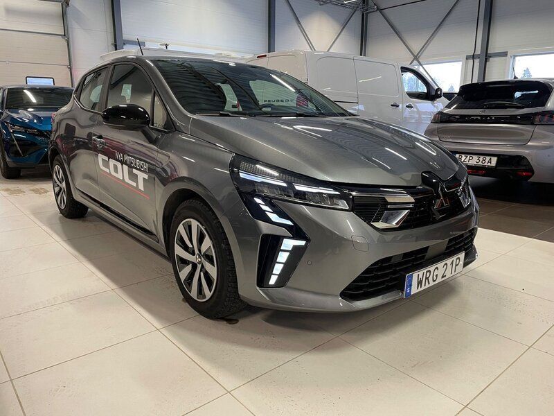 Grå Begagnad 2024 Mitsubishi Colt Halvkombi | 200 000 kr (Marknadspris) - Bild 1/4