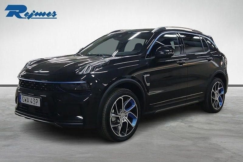 Svart Begagnad 2023 Lynk & Co 01 SUV | 299 800 kr (Marknadspris) - Bild 1/4
