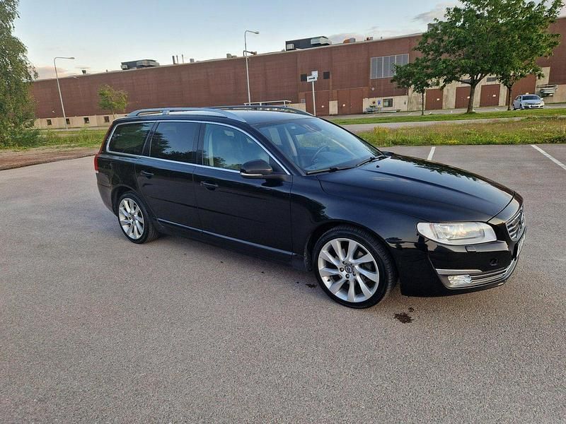 Svart Begagnad 2016 Volvo V70 Standard Kombi | 120 000 kr (Bra pris) - Bild 1/4