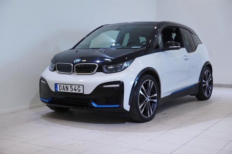 Vit Begagnad 2021 BMW i3 Halvkombi | 219 500 kr (Marknadspris) - Bild 1/4
