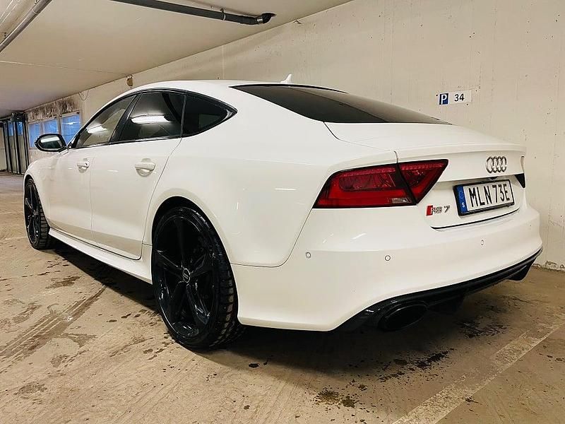 Begagnad Audi RS7 Sportback 560 HK (411 kW) 2013 Vit Halvkombi