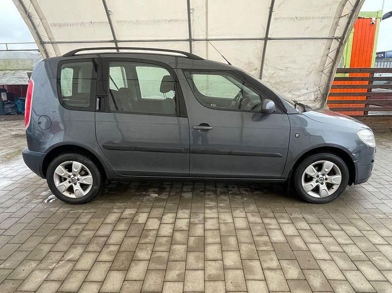 Begagnad Skoda Roomster 86 HK (63 kW) 2008 Mörkgrå Minibuss