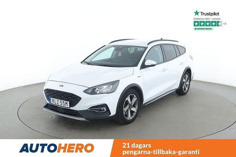 Vit Begagnad 2021 Ford Focus Active Kombi | 189 000 kr (Marknadspris) - Bild 1/4