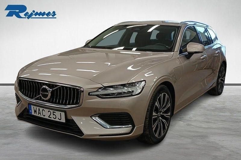Bright dusk metallic Begagnad 2023 Volvo V60 Core Kombi | 379 900 kr - Bild 1/4