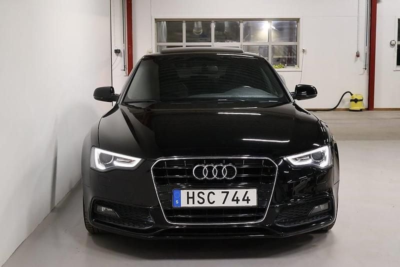 Begagnad Audi A5 Sportback S-Line 190 HK (139 kW) 2015 Svart Halvkombi