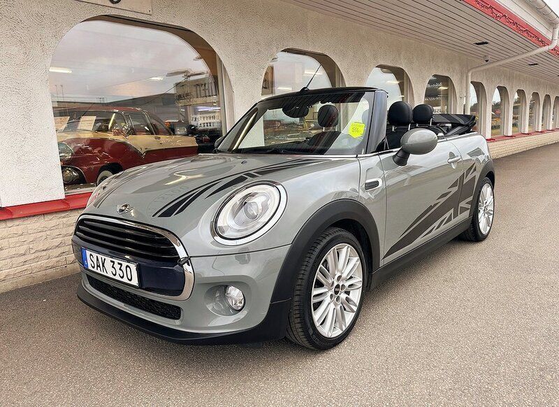Grå Begagnad 2017 Mini Cooper Cabriolet Chili Cab | 179 000 kr (Marknadspris) - Bild 1/4