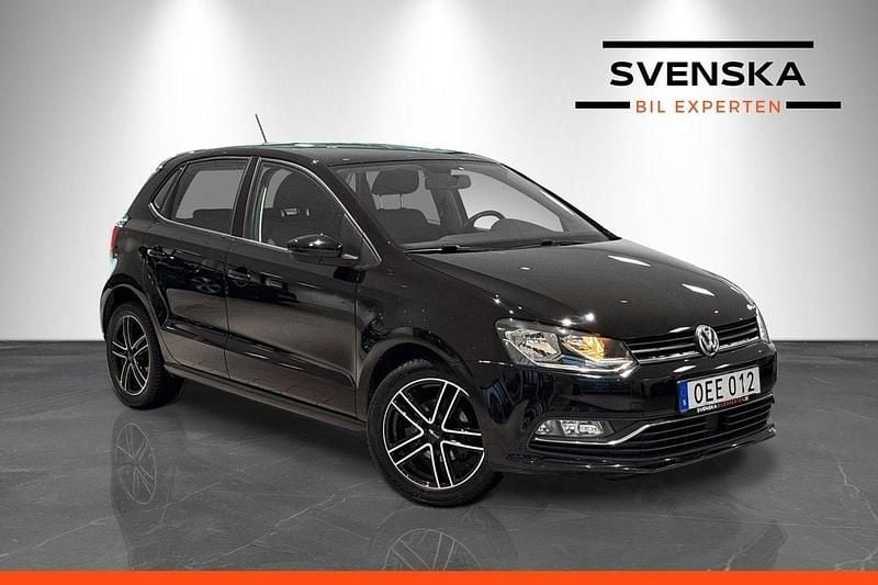 Svart Begagnad 2016 VW Polo Halvkombi | 144 900 kr (Marknadspris) - Bild 1/4