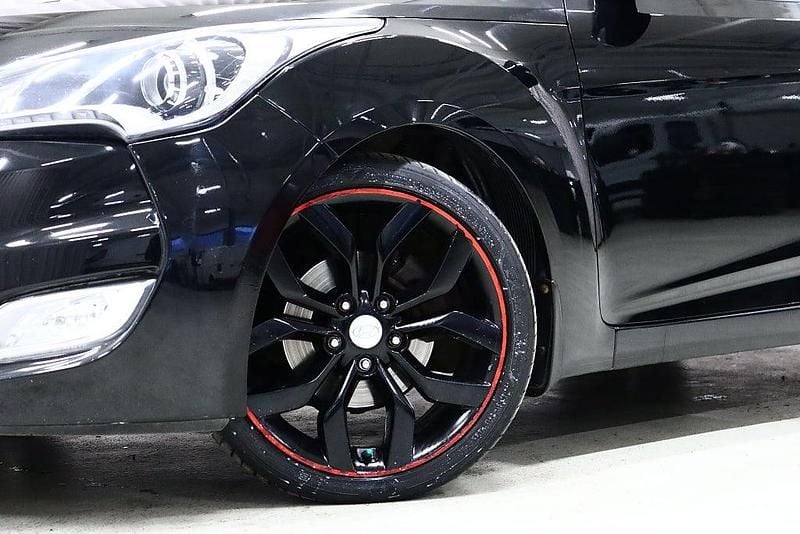 Begagnad Hyundai Veloster 140 HK (102 kW) 2011 Svart Halvkombi