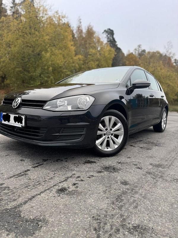 Begagnad 2014 VW Golf VII Halvkombi | 55 900 kr (Bra pris) - Bild 1/4