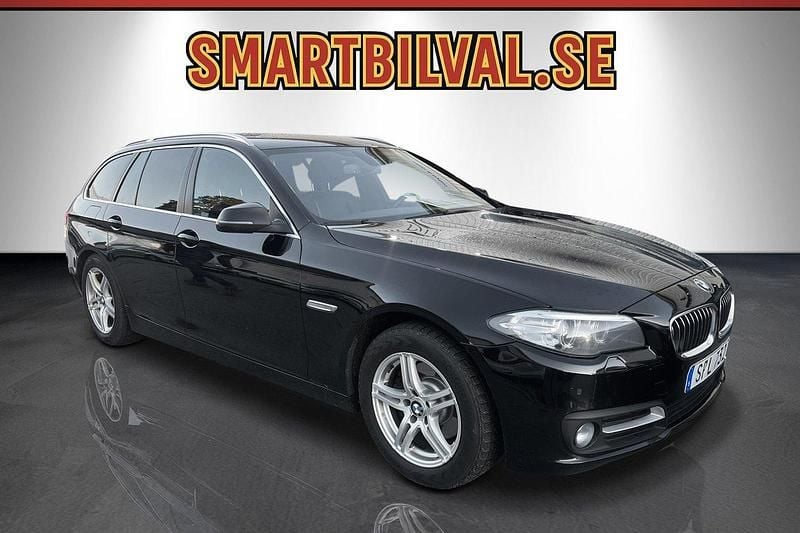 Svart Begagnad 2017 BMW 520 Kombi | 139 900 kr (Marknadspris) - Bild 1/4