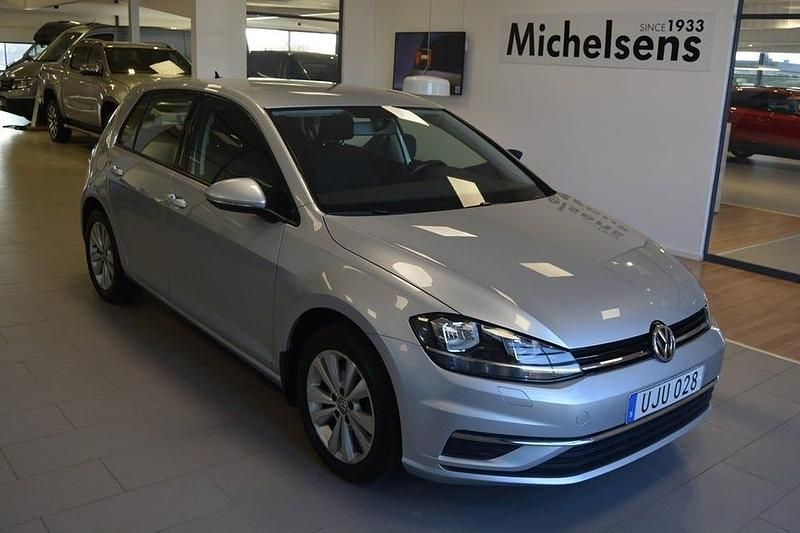 Silver Begagnad 2018 VW Golf VII Kombi | 169 900 kr (Marknadspris) - Bild 1/4
