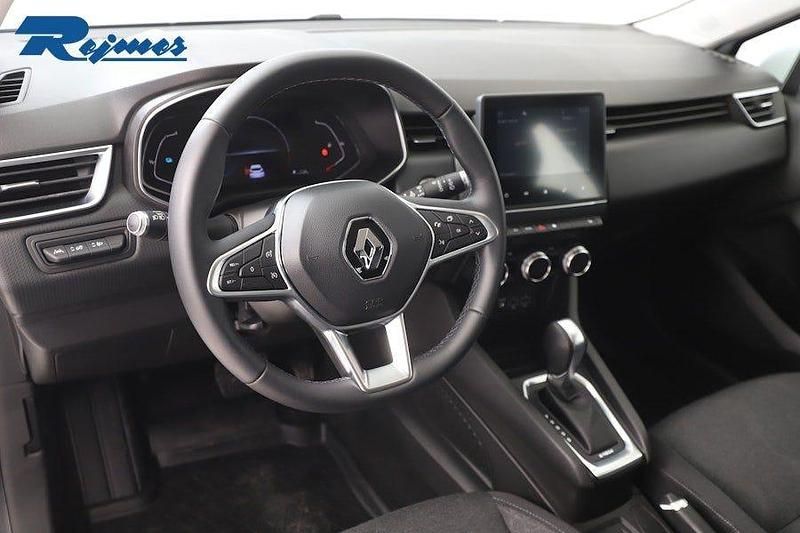 Begagnad Renault Clio V Zen 91 HK (66 kW) 2020 Vit quartz metallic qny Halvkombi