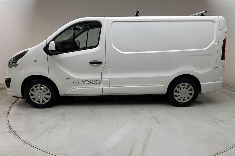 Begagnad Opel Vivaro 125 HK (91 kW) 2017 Vit Minibuss