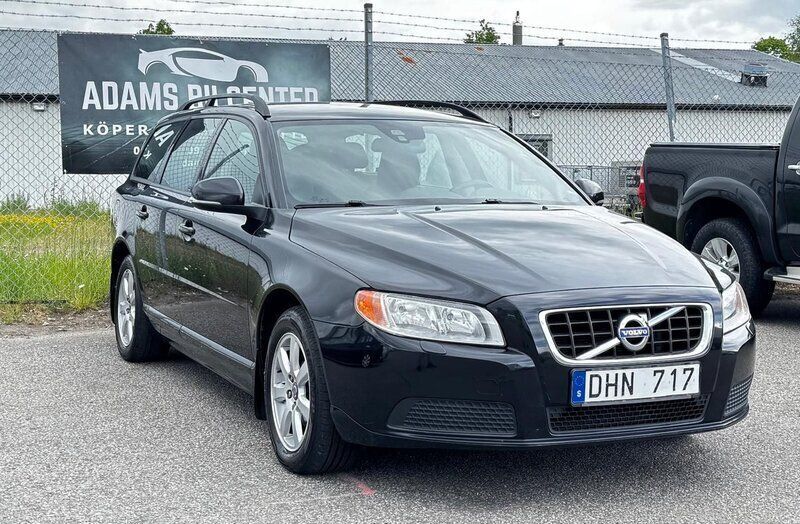 Svart Begagnad 2012 Volvo V70 Kombi | 64 700 kr (Bra pris) - Bild 1/4