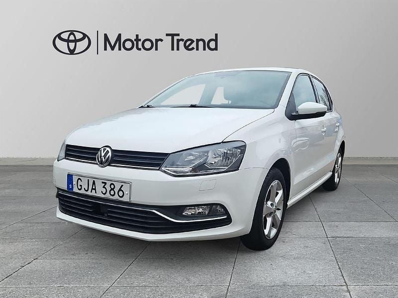 Vit Begagnad 2016 VW Polo Halvkombi | 99 900 kr (Marknadspris) - Bild 1/4