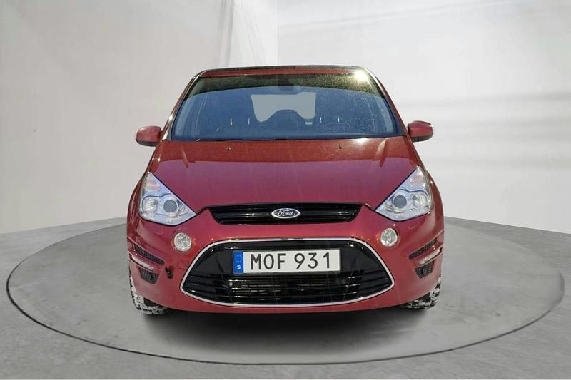 Begagnad Ford S-MAX S 163 HK (119 kW) 2015 Röd Minibuss