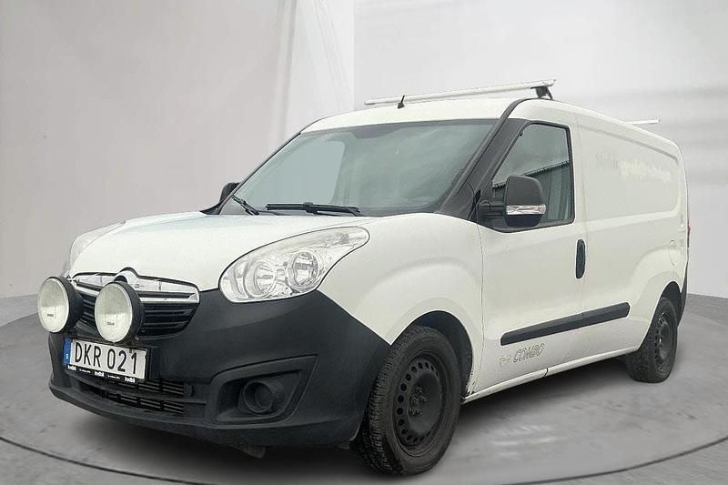 Vit Begagnad 2015 Opel Combo Minibuss | 29 000 kr - Bild 1/4