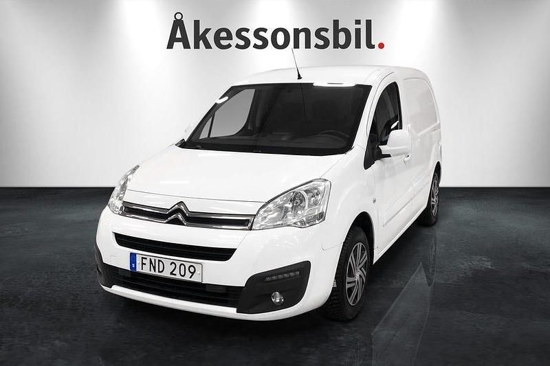 Vit Begagnad 2017 Citroën Berlingo Van | 119 000 kr (Dyr) - Bild 1/4