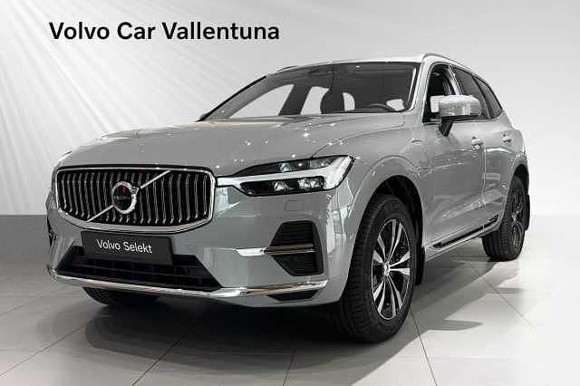 Grå Begagnad 2024 Volvo XC60 Core SUV | 519 900 kr (Bra pris) - Bild 1/3