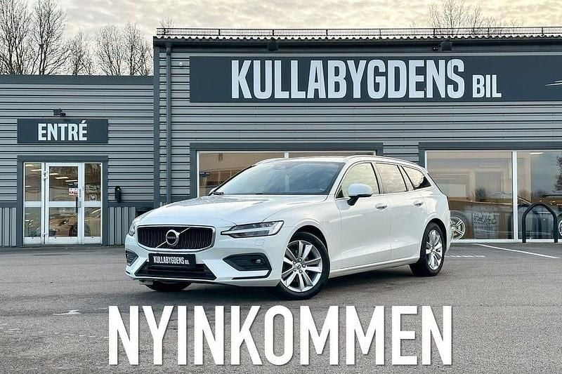 Vit Begagnad 2020 Volvo V60 Momentum Kombi | 269 000 kr (Marknadspris) - Bild 1/4
