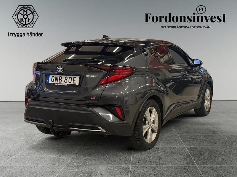 Begagnad Toyota C-HR Sport 184 HK (135 kW) 2021 Grå SUV