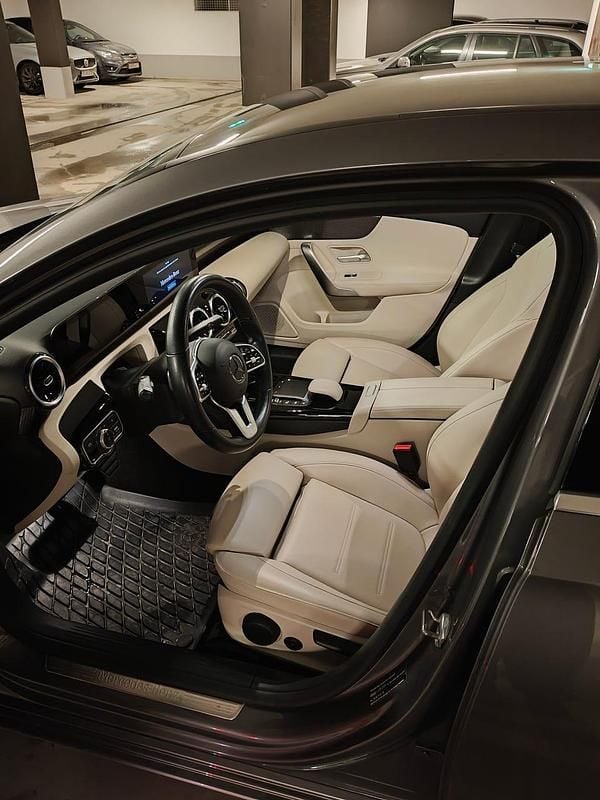 Begagnad Mercedes A200 150 HK (110 kW) 2021