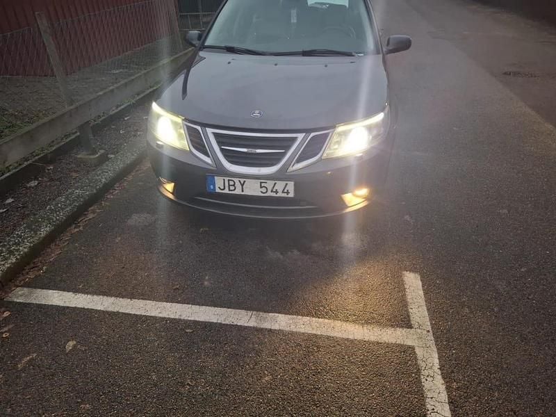 Begagnad 2009 Saab 9-3 Kombi | 14 500 kr (Superpris) - Bild 1/4
