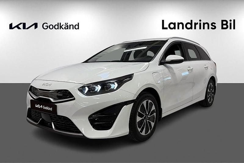 Begagnad Kia Ceed Sportswagon Advance 141 HK (103 kW) 2022 Vit pearl metallic Kombi