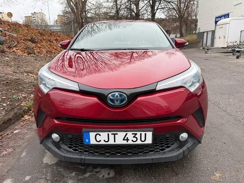 Begagnad 2019 Toyota C-HR SUV | 169 000 kr (Superpris) - Bild 1/4