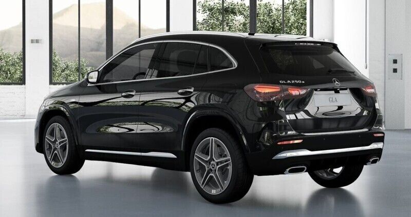 Ny Mercedes GLA250 218 HK (160 kW) 2025 Svart SUV